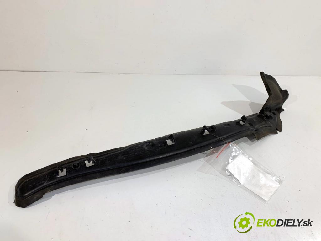 SKODA SUPERB III liftback 2018 110 kW 2.0 TDI 1968 Clona blatníka ľavá strana 3V0821111B