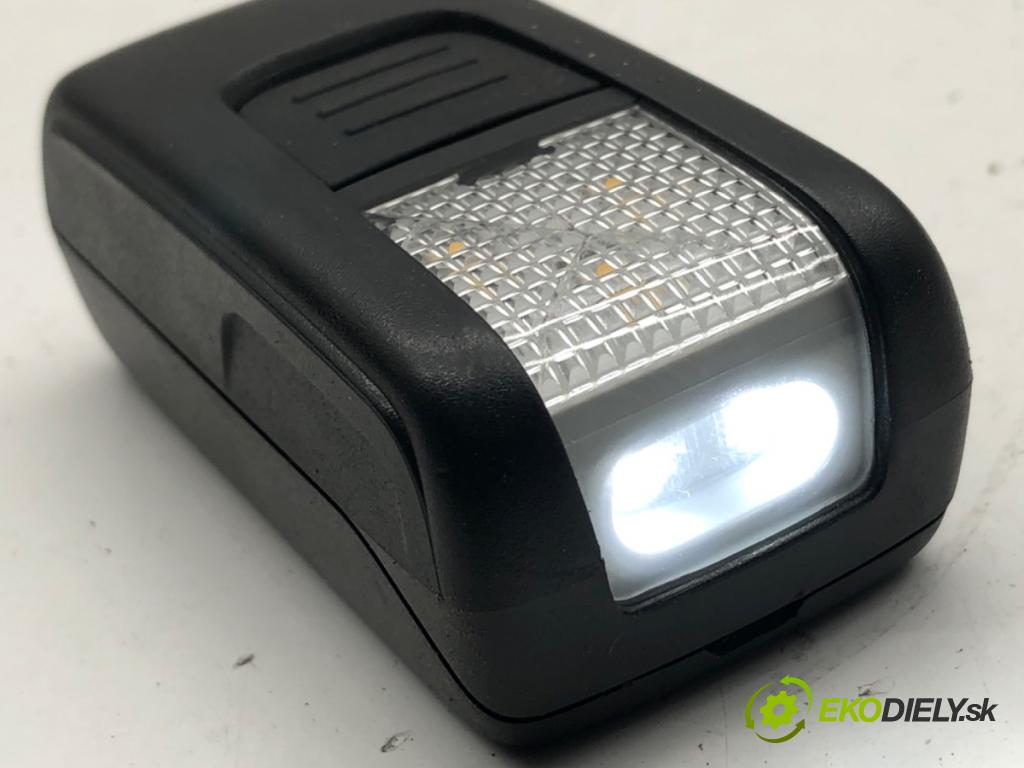 SKODA SUPERB III liftback 2018 110 kW 2.0 TDI 1968 svetlo