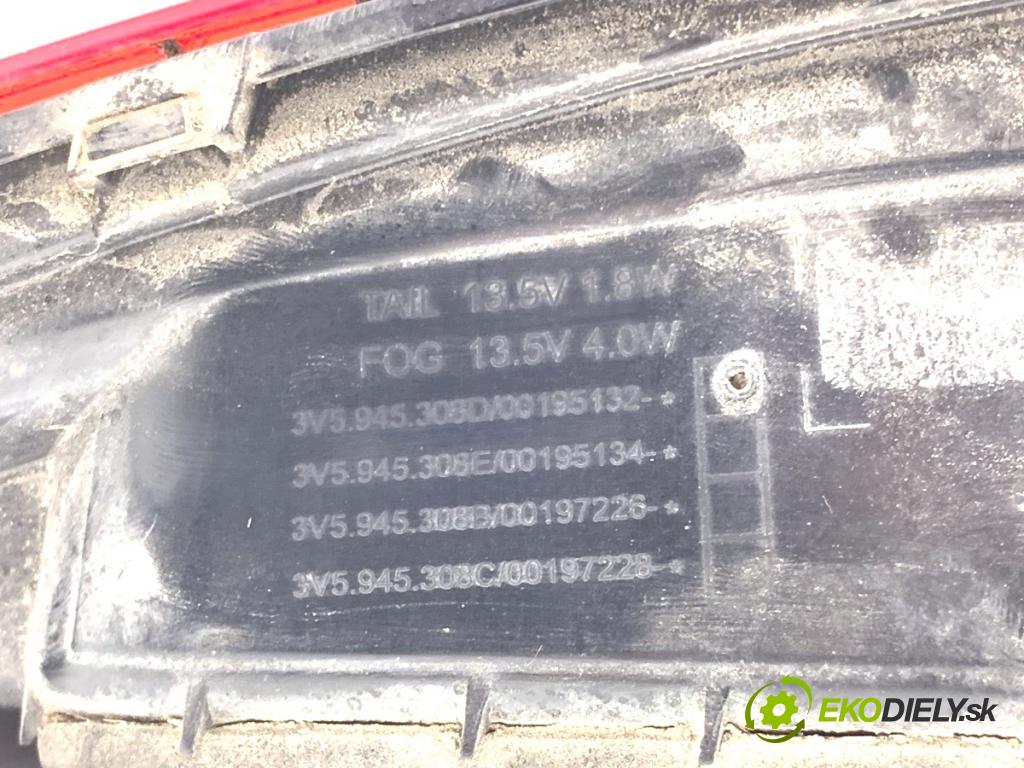 SKODA SUPERB III liftback 2018 110 kW 2.0 TDI 1968 Svetlo zad ľavá strana vnútorná 3V5945308D (Kľučka dverí ostatné)