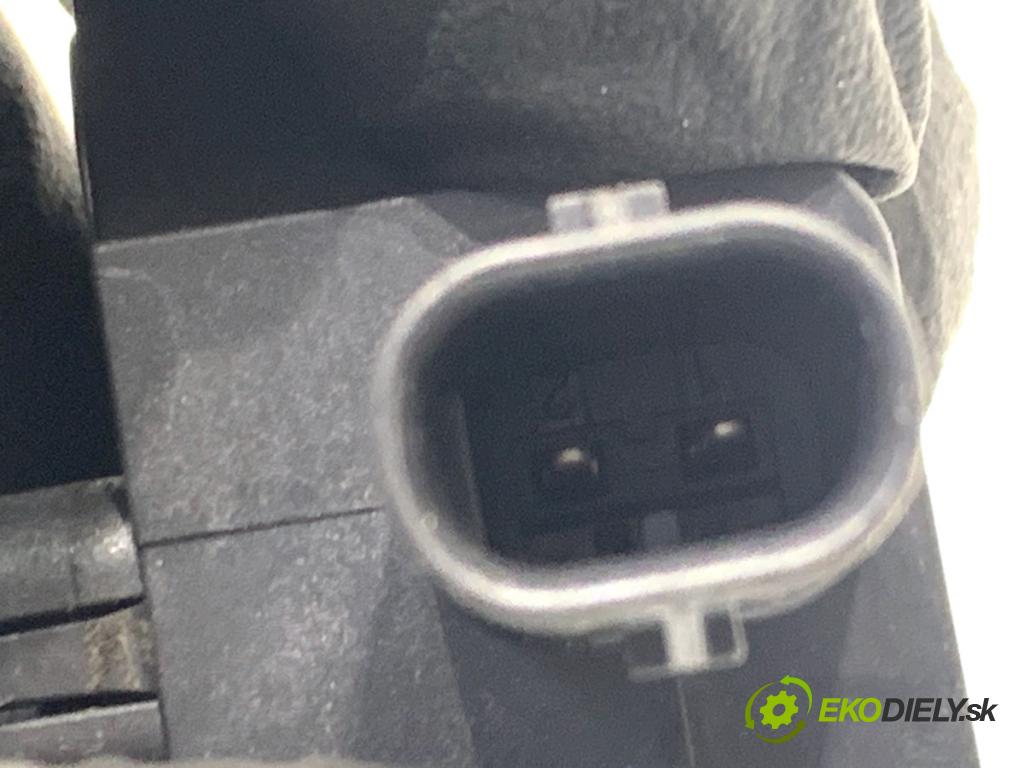 SKODA SUPERB III liftback 2018 110 kW 2.0 TDI 1968 Snímač nárazu 5Q0959651B (Snímač nárazu)