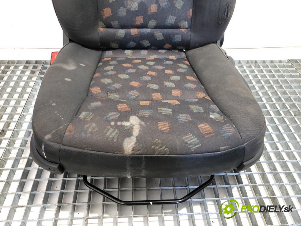 MERCEDES-BENZ W639 Skrzynia 2008 70 kW 109 CDI (639.601, 639.603, 639.605) 2148 Sedadlo ľavy predný