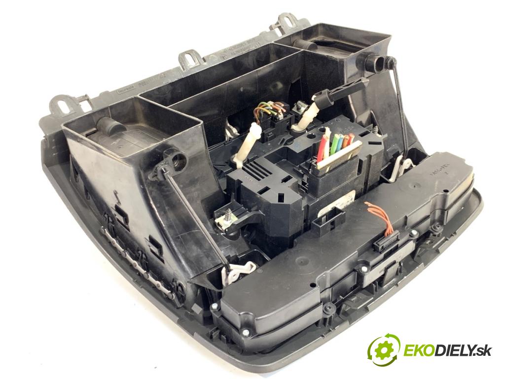 MERCEDES-BENZ W639 Skrzynia 2008 70 kW 109 CDI (639.601, 639.603, 639.605) 2148 Panel ovládania kúrenia  (Prepínacie páčky pod volantom)