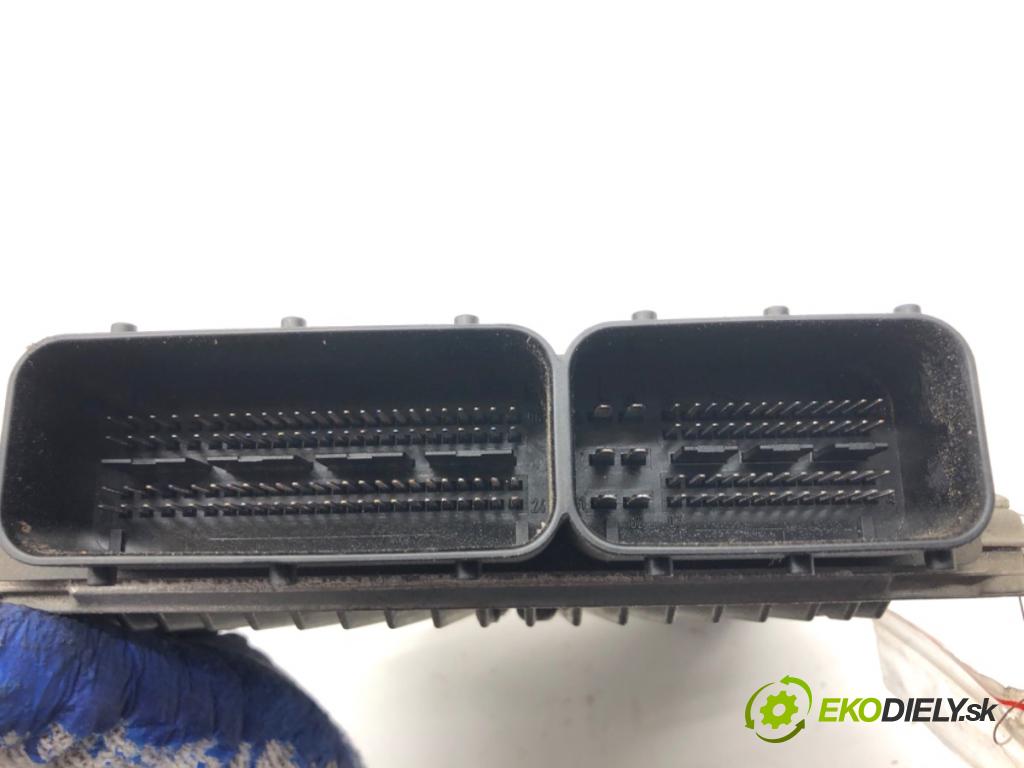 MERCEDES-BENZ W639 Skrzynia 2008 70 kW 109 CDI (639.601, 639.603, 639.605) 2148 riadiaca jednotka Motor A6461506972 (Riadiaca jednotka)