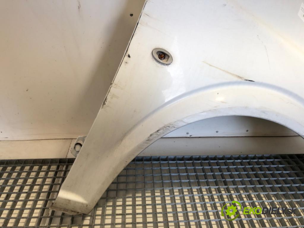 MERCEDES-BENZ W639 Skrzynia 2008 70 kW 109 CDI (639.601, 639.603, 639.605) 2148 Blatník pravy predný