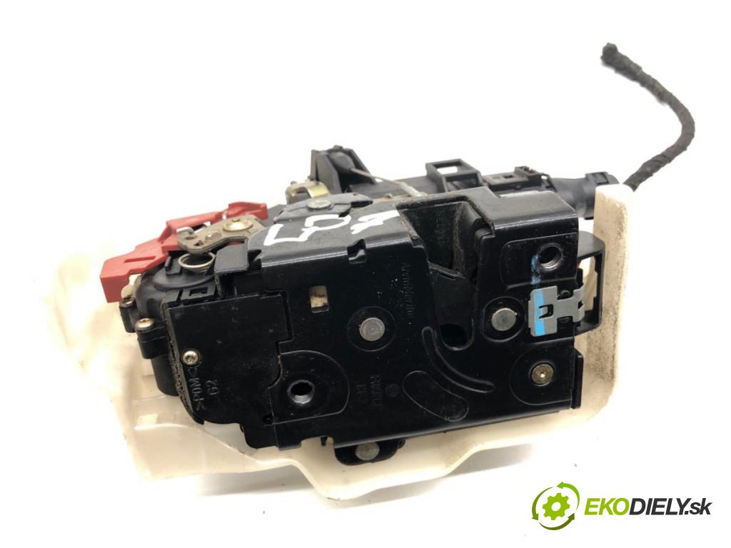 VW TOURAN nadwozie wielkoprzestrzenne (MPV) 2003 85 kW 1.6 FSI 1598 zámok dveře levý přední část 