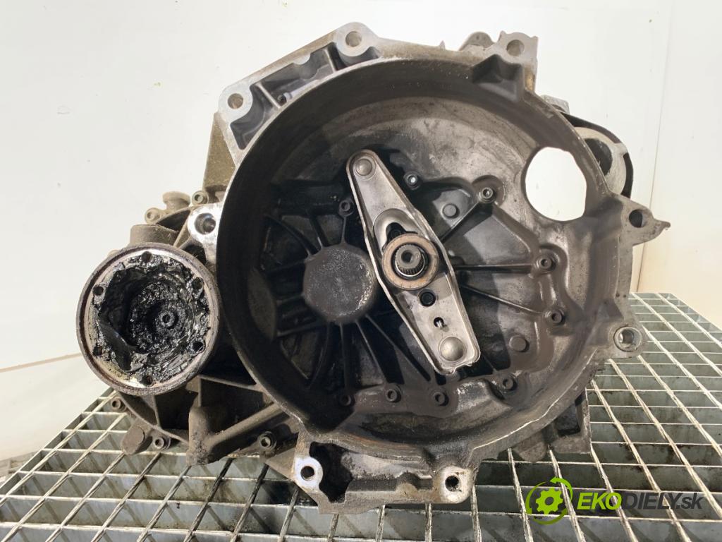 VW TOURAN nadwozie wielkoprzestrzenne (MPV) 2003 85 kW 1.6 FSI 1598 převodovka GQG (Převodovka)