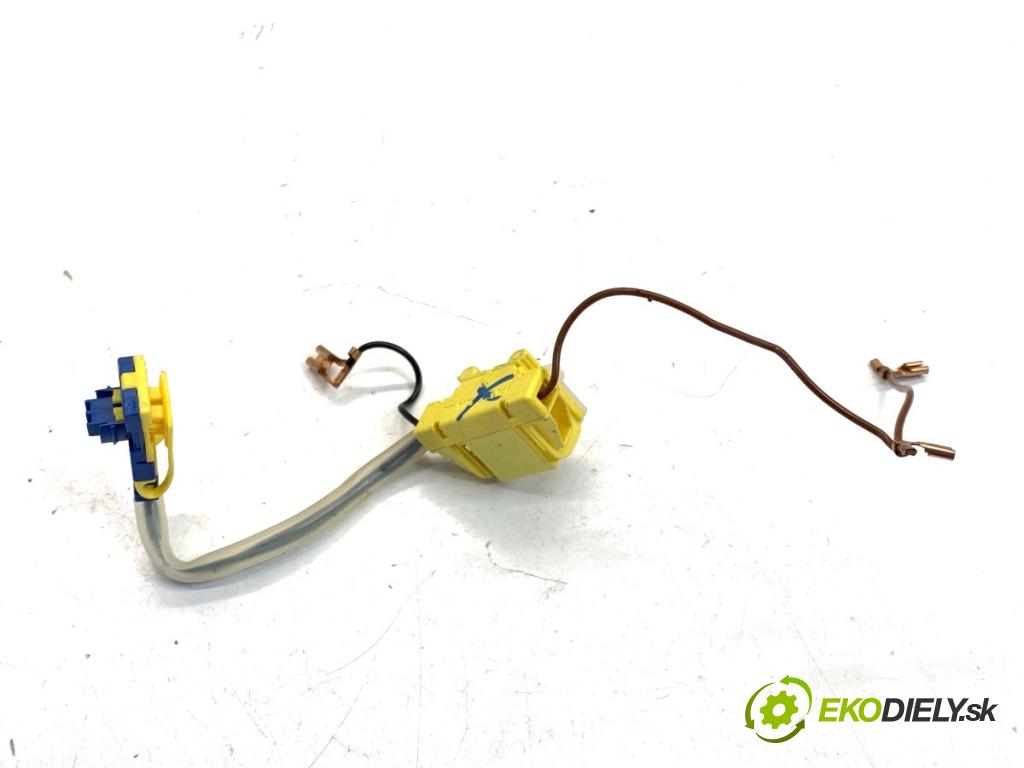 VW TOURAN nadwozie wielkoprzestrzenne (MPV) 2003 85 kW 1.6 FSI 1598 káblovačka silenbloku airbag 667690864