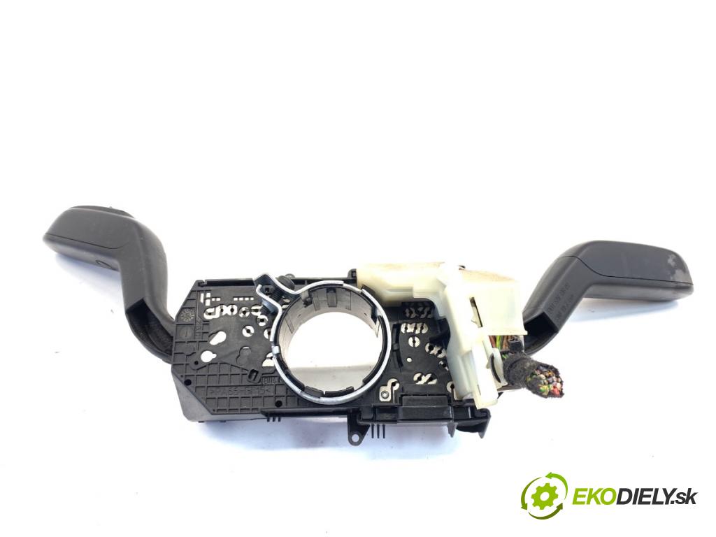 SKODA FABIA II liftback 2007 63 kW 1.4 LPG 1390 Prepínač kombinovaný 7H0953503BL (Prepínacie páčky pod volantom)