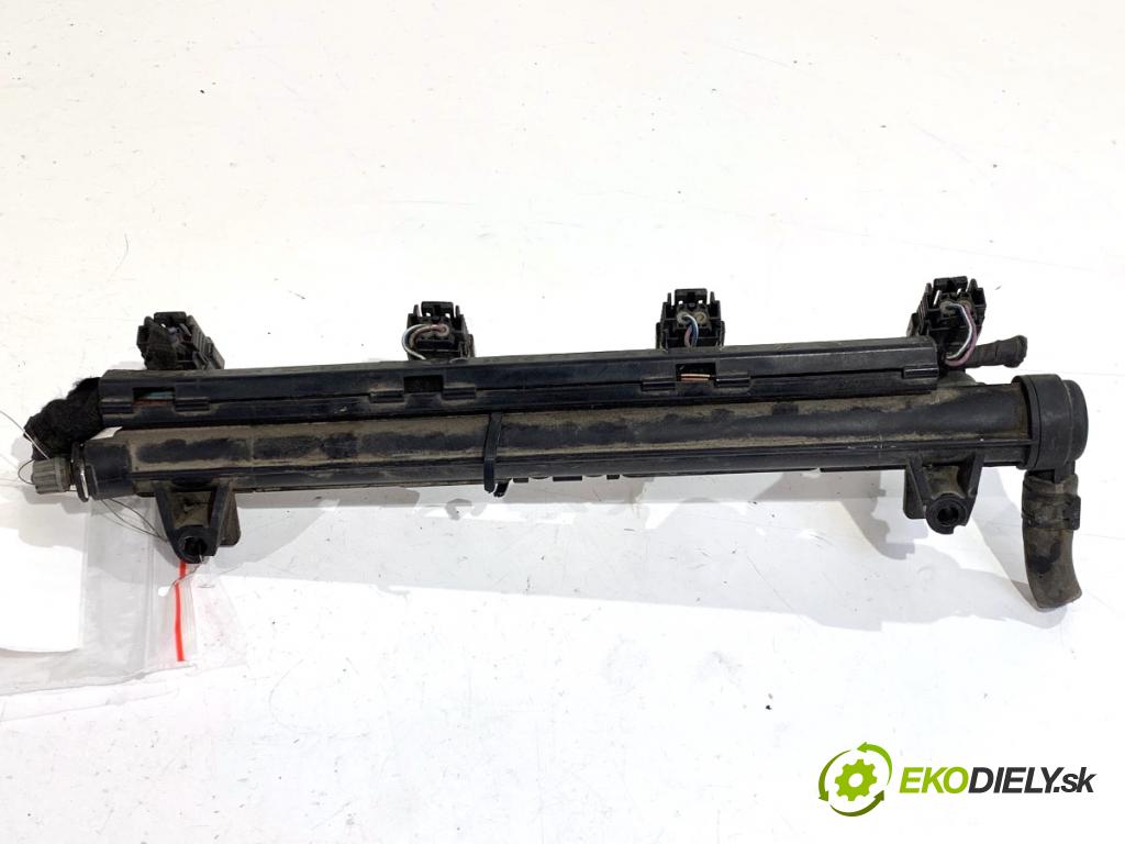 SKODA FABIA II liftback 2007 63 kW 1.4 LPG 1390 Lišta vstrekovacia 036133319BT (Vstrekovacia lišta)