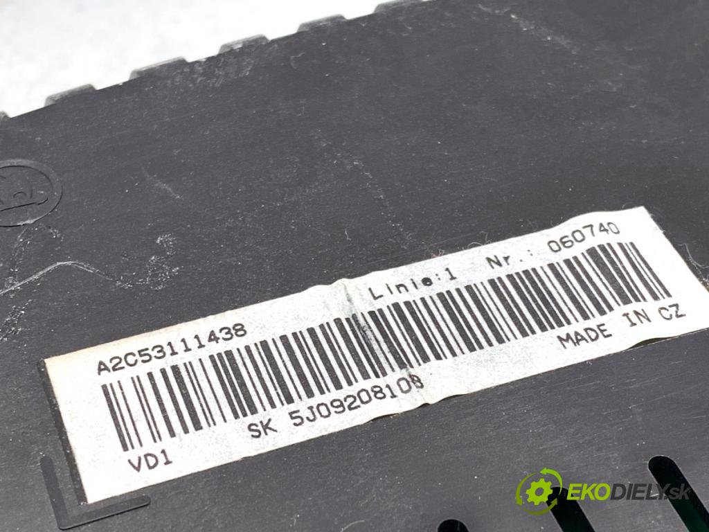 SKODA FABIA II liftback 2007 63 kW 1.4 LPG 1390 Prístrojovka 5J0920810B (Prístrojová doska)