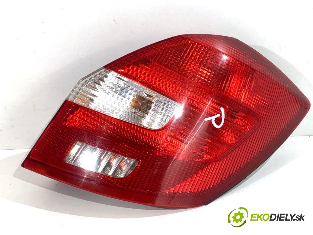 SKODA FABIA II liftback 2007 63 kW 1.4 LPG 1390 Svetlo pravy zad 5J6945096