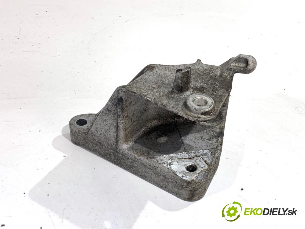 OPEL ZAFIRA C nadwozie wielkoprzestrzenne (MPV) 2014 100 kW 1.6 CDTI (75) 1598 Držiak prevodovky 13248665