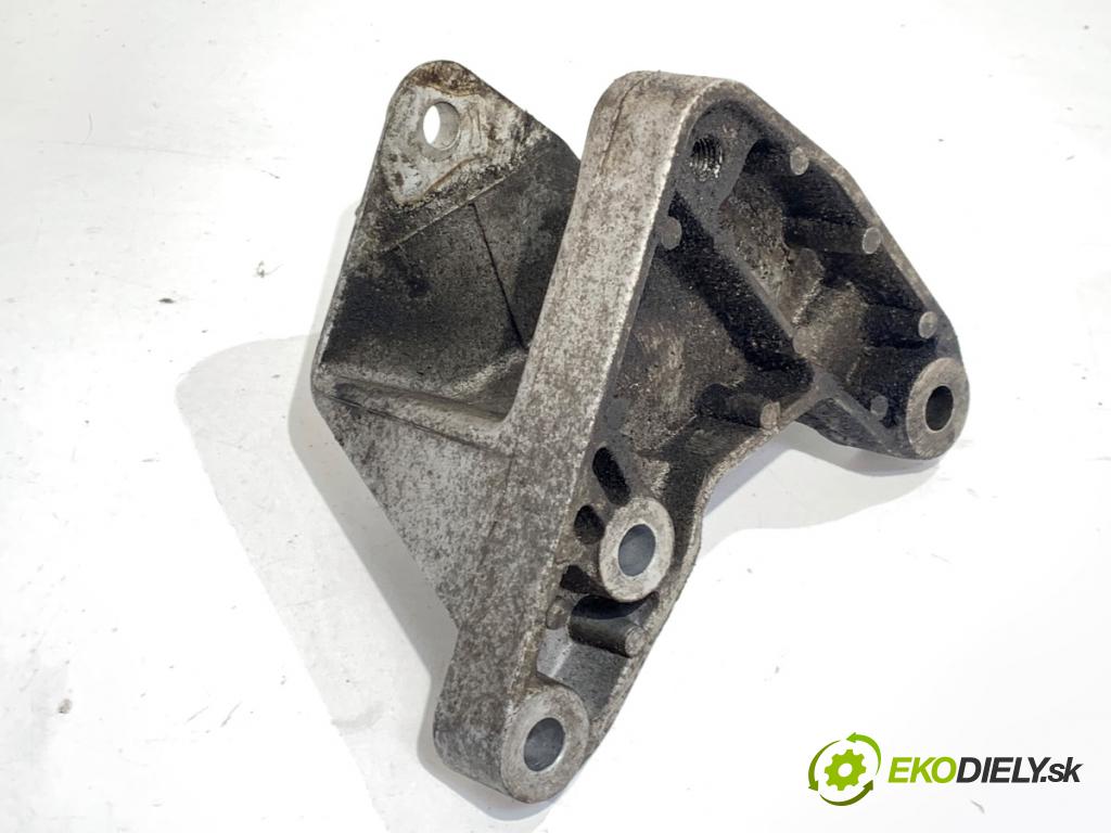 OPEL ZAFIRA C nadwozie wielkoprzestrzenne (MPV) 2014 100 kW 1.6 CDTI (75) 1598 Držiak prevodovky 13248665