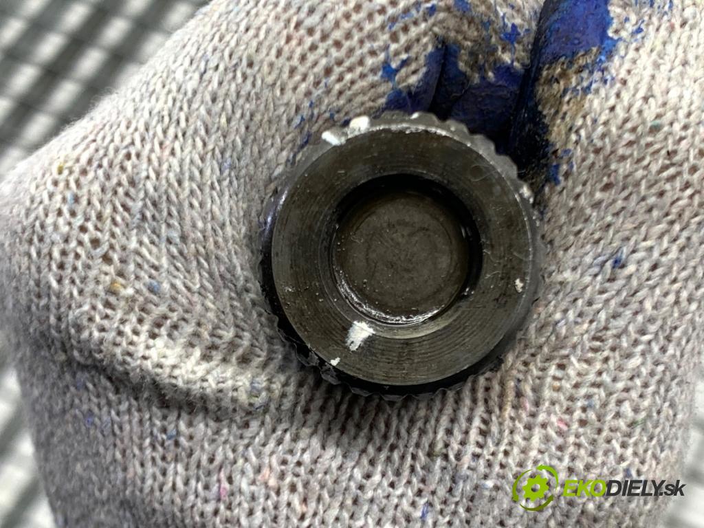 OPEL ZAFIRA C nadwozie wielkoprzestrzenne (MPV) 2014 100 kW 1.6 CDTI (75) 1598 poloos pravý přední část 13348259