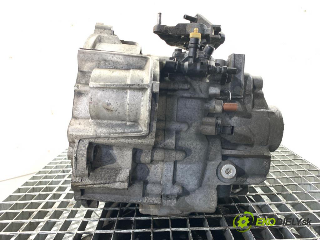 VW GOLF VII Kombi 2015 110 kW 2.0 TDI 1968 převodovka PGT (Převodovka)