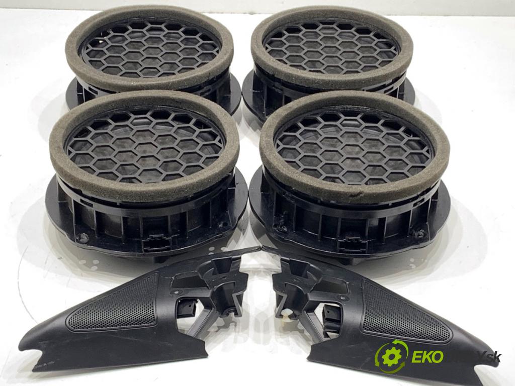 SKODA SUPERB III liftback 2018 110 kW 2.0 TDI 1968 reproduktory 3V0035411A