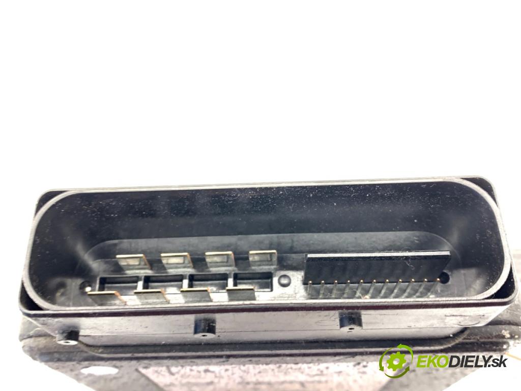 AUDI Q5 8R SUV 2011 125 kW 2.0 TDI quattro 1968 Modul SCR: 4L0907355B