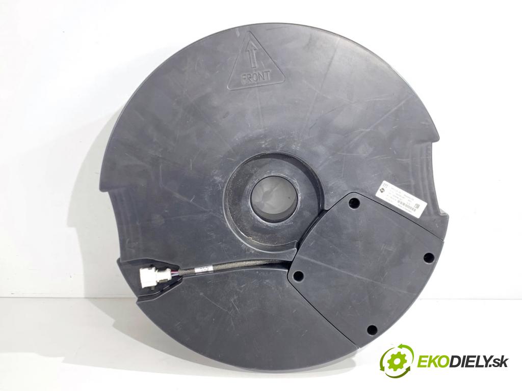 AUDI Q5 8R SUV 2011 125 kW 2.0 TDI quattro 1968 subwoofer 8R0035382 (Audio zařízení)