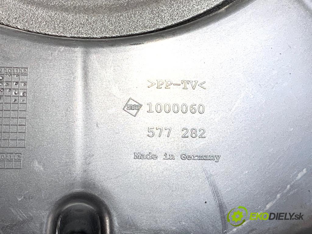 AUDI Q5 8R SUV 2011 125 kW 2.0 TDI quattro 1968 subwoofer 8R0035382 (Audio zařízení)