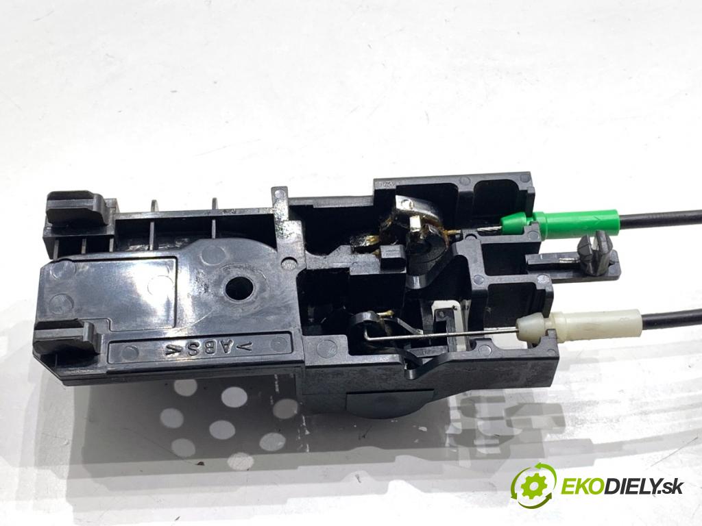 TOYOTA COROLLA E12 nadwozie wielkoprzestrzenne (MPV) 2002 66 kW 2.0 D-4D (CDE120_) 1995 zámok Dvere pravy zad