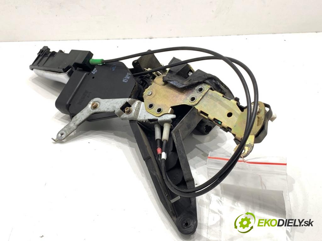 TOYOTA COROLLA E12 nadwozie wielkoprzestrzenne (MPV) 2002 66 kW 2.0 D-4D (CDE120_) 1995 zámok Dvere ľavy predný