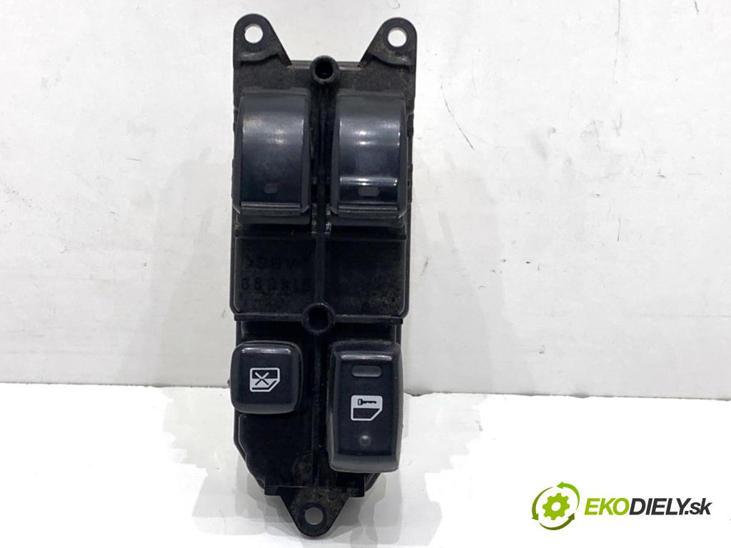 TOYOTA COROLLA E12 nadwozie wielkoprzestrzenne (MPV) 2002 66 kW 2.0 D-4D (CDE120_) 1995 Prepínač okien 84040-13060 (Prepínacie páčky pod volantom)