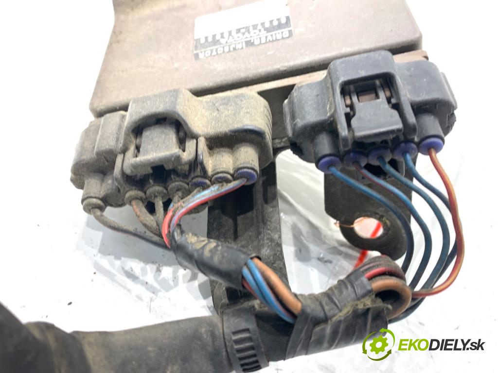 TOYOTA COROLLA E12 nadwozie wielkoprzestrzenne (MPV) 2002 66 kW 2.0 D-4D (CDE120_) 1995 Modul VSTREKOVAČE: 89871-20030