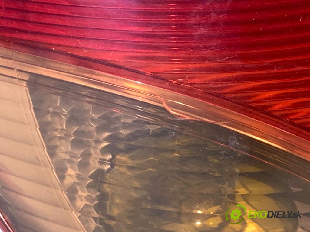 TOYOTA COROLLA E12 nadwozie wielkoprzestrzenne (MPV) 2002 66 kW 2.0 D-4D (CDE120_) 1995 Svetlo ľavy zad