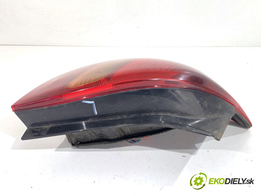 TOYOTA COROLLA E12 nadwozie wielkoprzestrzenne (MPV) 2002 66 kW 2.0 D-4D (CDE120_) 1995 Svetlo ľavy zad