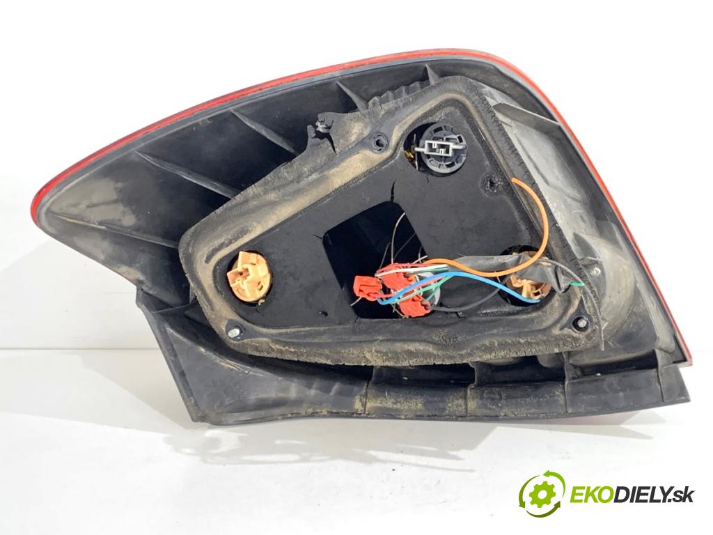 TOYOTA COROLLA E12 nadwozie wielkoprzestrzenne (MPV) 2002 66 kW 2.0 D-4D (CDE120_) 1995 Svetlo ľavy zad