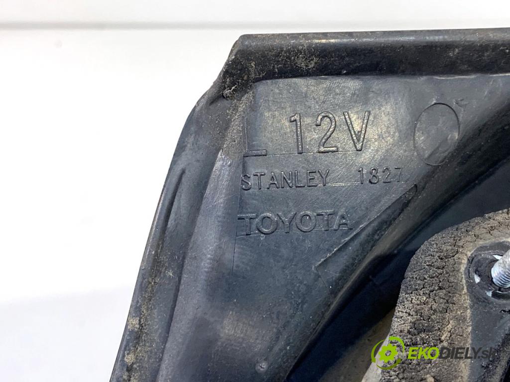 TOYOTA COROLLA E12 nadwozie wielkoprzestrzenne (MPV) 2002 66 kW 2.0 D-4D (CDE120_) 1995 světlo levý zadní část
