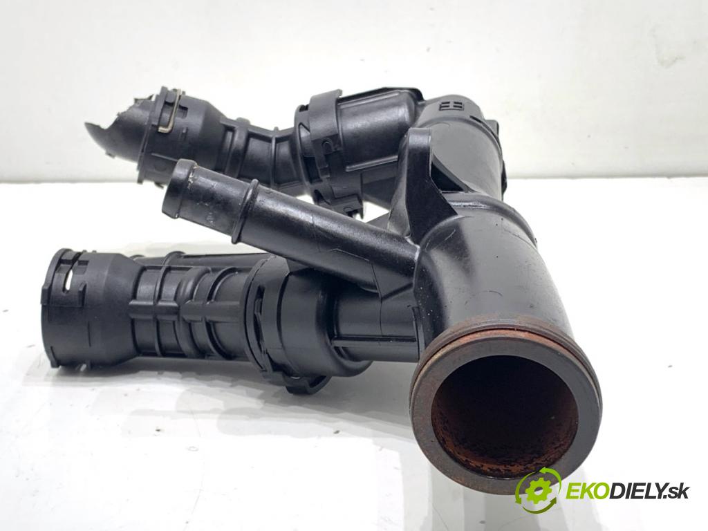 VW GOLF VII Kombi 2015 110 kW 2.0 TDI 1968 Rúra vody 04L121026F