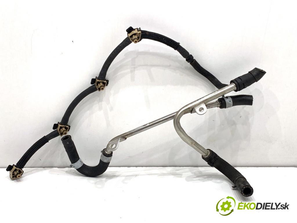 VW GOLF VII Kombi 2015 110 kW 2.0 TDI 1968 Rúrka PALIVO: 04L201360M