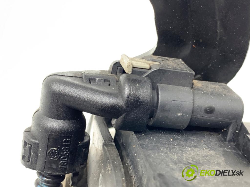 VW GOLF VII Kombi 2015 110 kW 2.0 TDI 1968 DALŠÍ: pumpa vody 5Q0121599Q (Vodní pumpa)