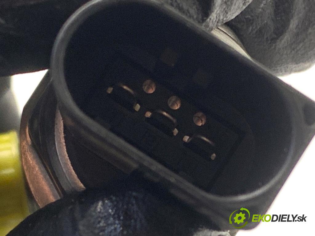 VW GOLF VII Kombi 2015 110 kW 2.0 TDI 1968 Lišta 04L089D