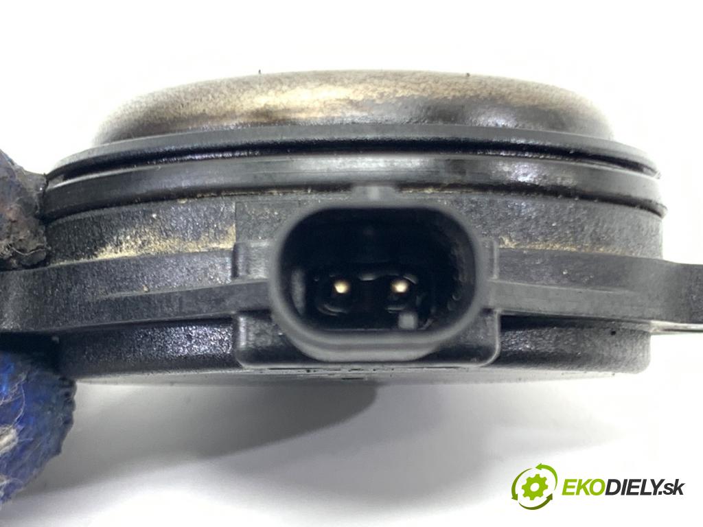 VW GOLF VII Kombi 2015 110 kW 2.0 TDI 1968 Snímač variabilný fázy 04L906423 (Snímač)