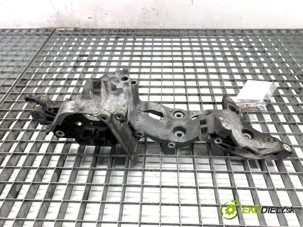 VW GOLF VII Kombi 2015 110 kW 2.0 TDI 1968 držák uchycení alternátora 