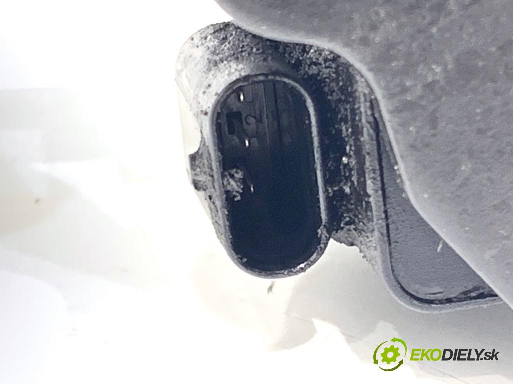 VW GOLF VII Kombi 2015 110 kW 2.0 TDI 1968 DALŠÍ: Pumpa vody 5Q0121599AM (Vodná pumpa)