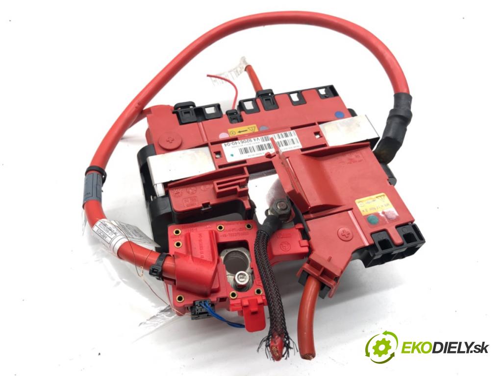 BMW F25 SUV 2013 190 kW xDrive 30 d 2993 rozdělovač PRĄDU 9206140 (Rozdělovač)