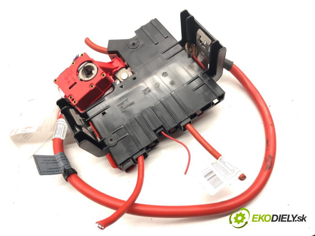 BMW F25 SUV 2013 190 kW xDrive 30 d 2993 rozdělovač PRĄDU 9206140 (Rozdělovač)