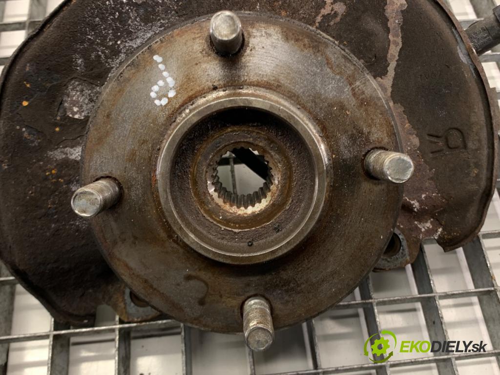 MITSUBISHI COLT VI liftback 2008 70 kW 1.3 1332 náboj pravy predný