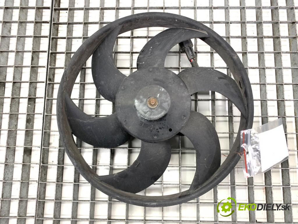 MITSUBISHI COLT VI liftback 2008 70 kW 1.3 1332 ventilátor chladiče 5000321 (Ventilátor)