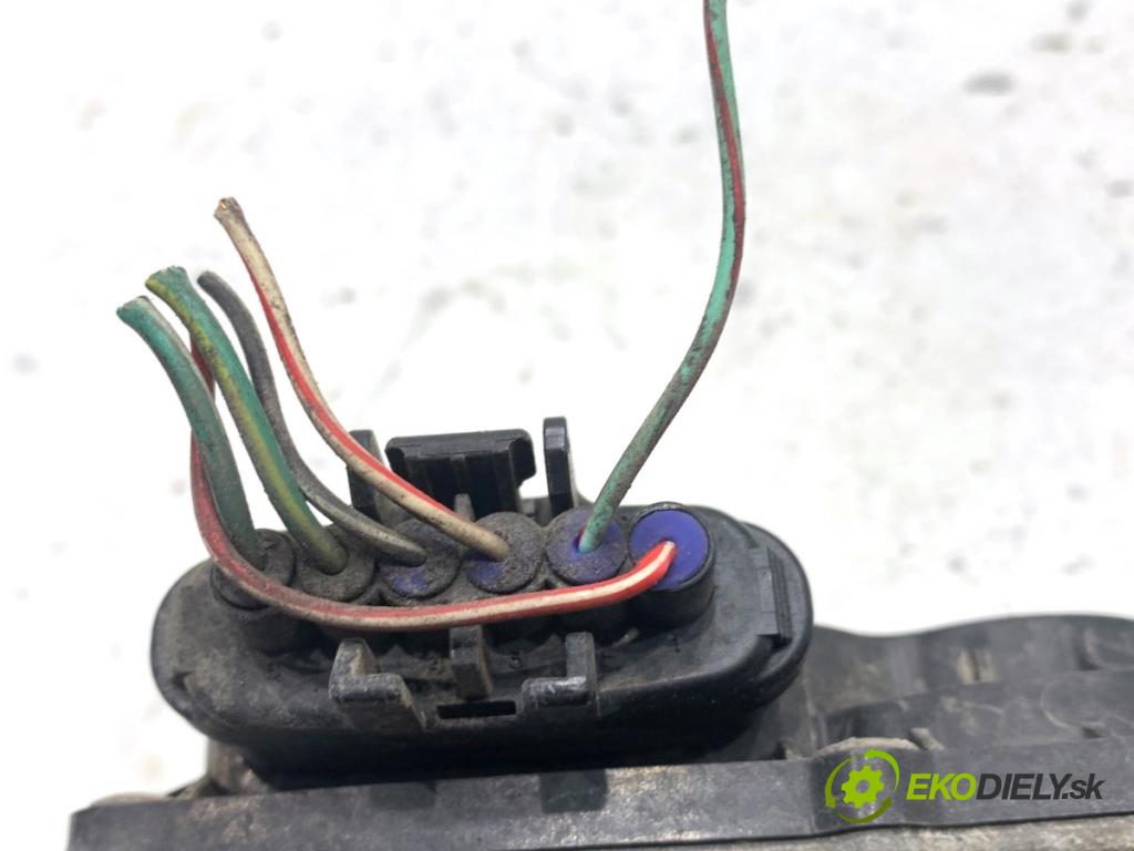 MITSUBISHI COLT VI liftback 2008 70 kW 1.3 1332 Škrtiaca klapka MN195709 (Škrtiaca klapka)