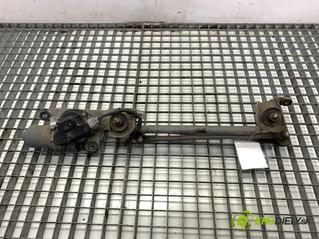 MITSUBISHI COLT VI liftback 2008 70 kW 1.3 1332 Mechanizmus stieračov predný 8250A231 (Motorček stieračov predný)