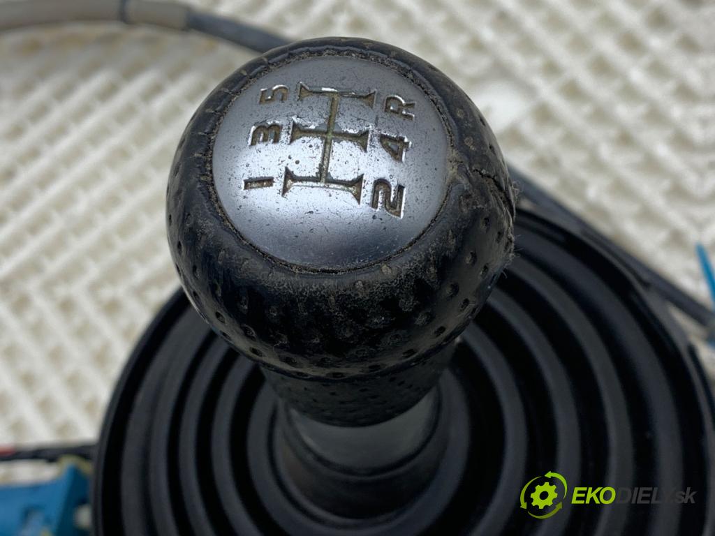 MITSUBISHI COLT VI liftback 2008 70 kW 1.3 1332 kulisa MN178047 (Řadicí páka (kulisa) )