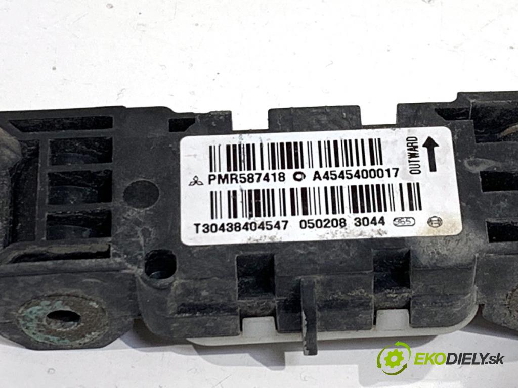 MITSUBISHI COLT VI liftback 2008 70 kW 1.3 1332 Snímač nárazu PMR587418 (Snímač nárazu)