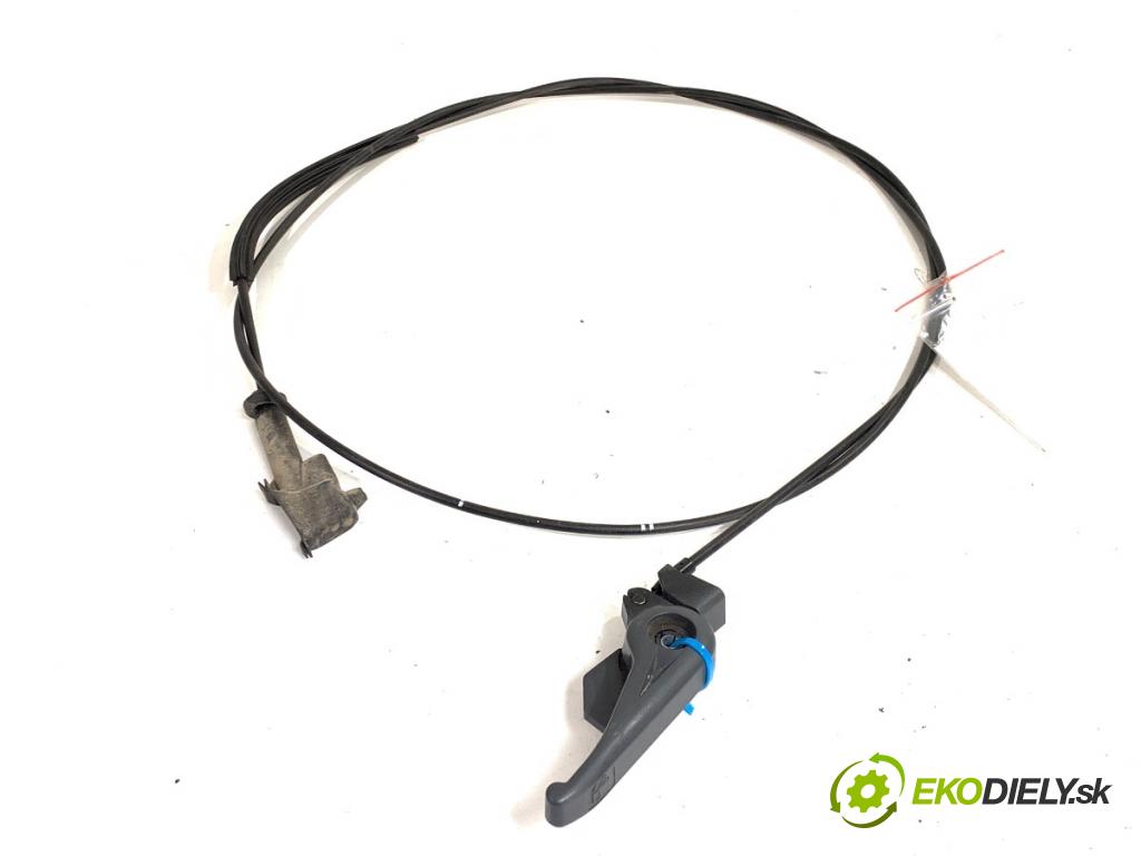 MITSUBISHI COLT VI liftback 2008 70 kW 1.3 1332 lanko dvířek nádrže paliva 