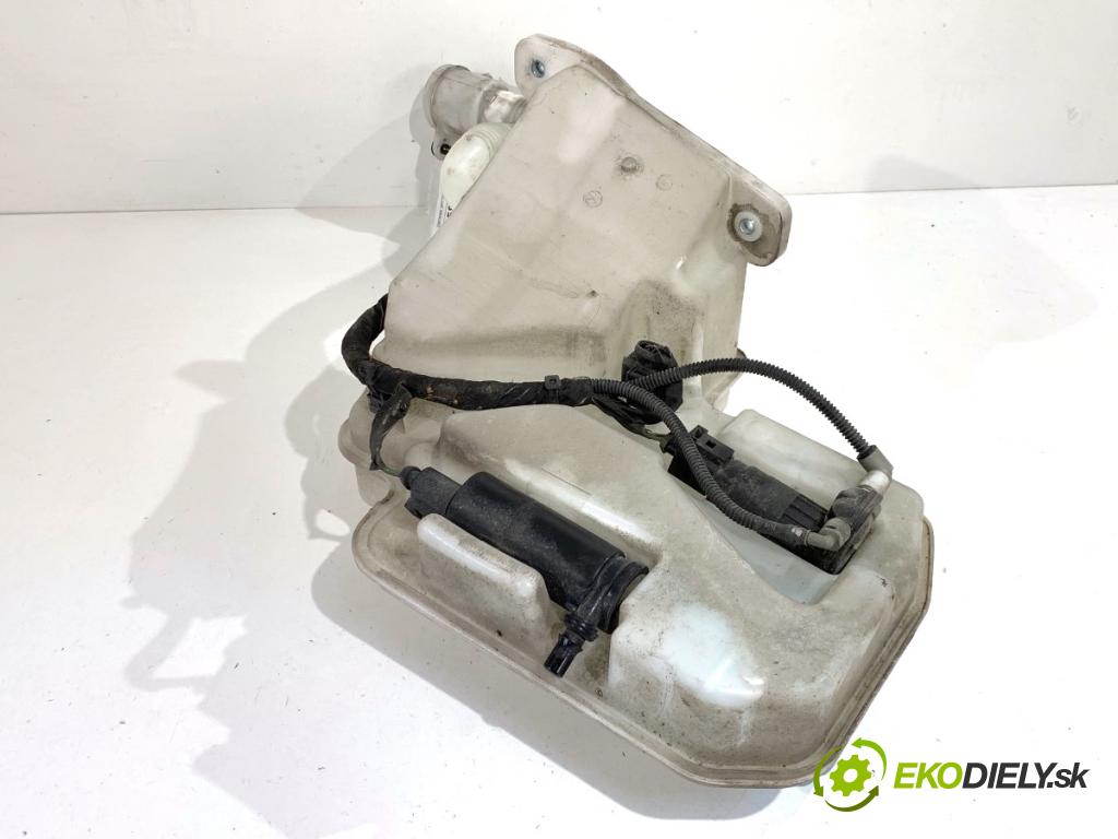 SKODA SUPERB III liftback 2018 110 kW 2.0 TDI 1968 Nádržka ostrekovačov 5Q0955449BE