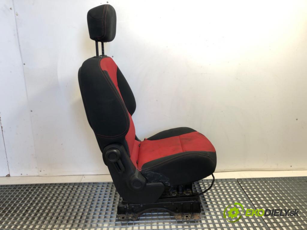 PEUGEOT PARTNER I Nadwozie pełne/minivan 2008 55 kW 1.6 HDi 75 1560 Sedadlo pravy predný