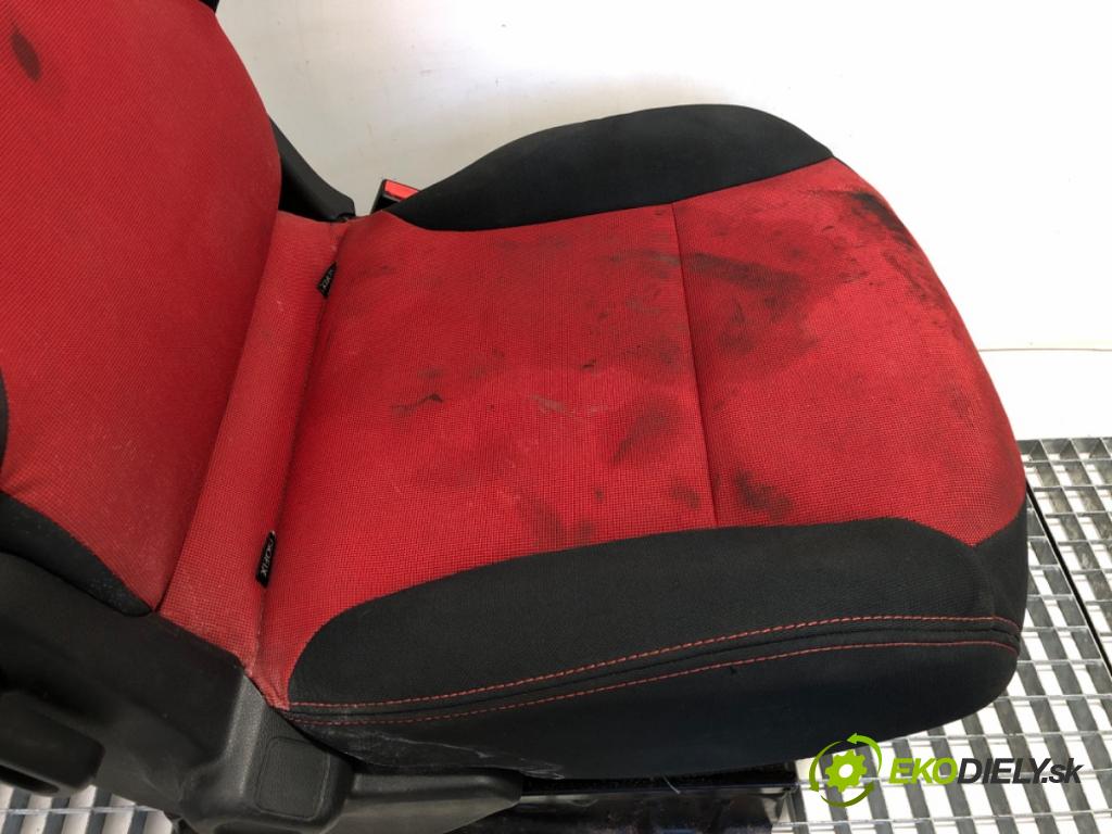 PEUGEOT PARTNER I Nadwozie pełne/minivan 2008 55 kW 1.6 HDi 75 1560 Sedadlo pravy predný